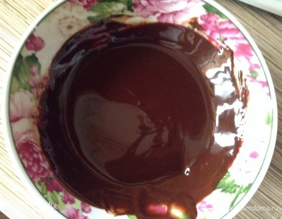 Шоколад и масло растопить.