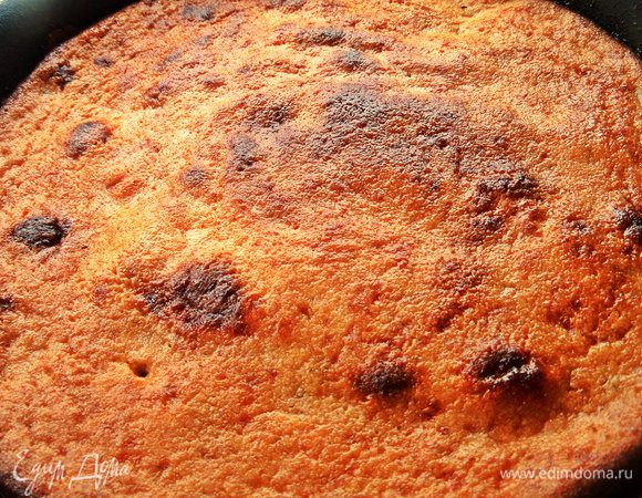 Выпекаем 25 минут при 180*. Я оставляла остывать её до утра в выключенной духовке.