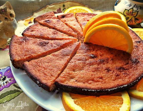 В остывшем виде запеканка напоминает творожный пирог.