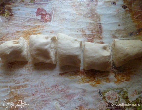 Делим на равные части.