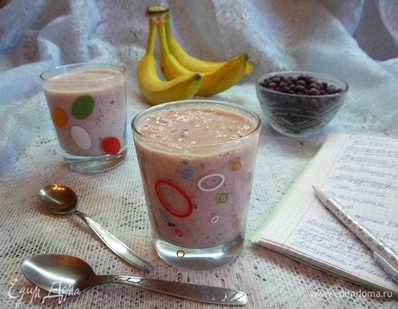 Вот и все, смузи готов! Приятного аппетита и хороших оценок!