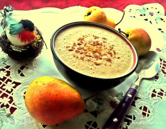 Второй вариант подачи: взбить груши отдельно и подать, украсив взбитыми сливками, это будет даже красивее!