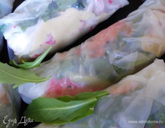 Завернуть рулетиками.