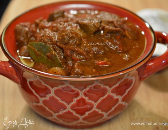 Подаем к столу с хреновым соусом. Приятного аппетита.