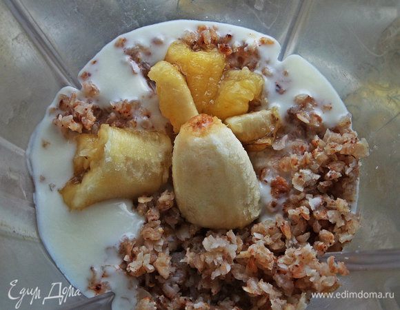 Туда же банан кружочками.