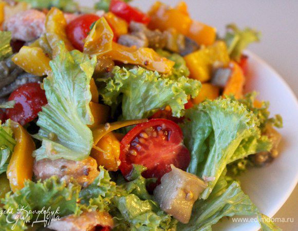Наслаждаемся очень вкусным и полезным салатом!;)