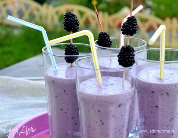 Смузи прекрасно утоляет и голод, и жажду.
Приятного вам аппетита!
