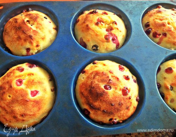 Через полчаса творожнички будут готовы. Но возможно понадобится и 40 минут, так как все духовки по-разному нагреваются.