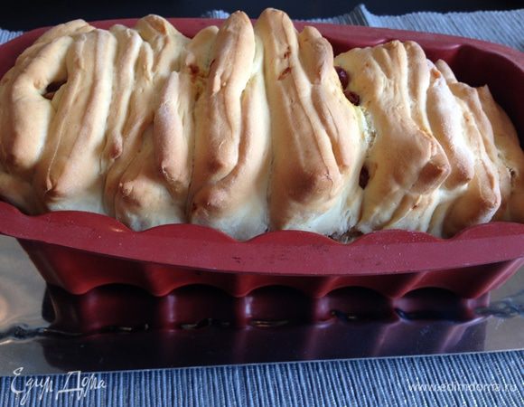 Перекладываем хлеб в разогретую до 180 градусов духовку на 40 минут.