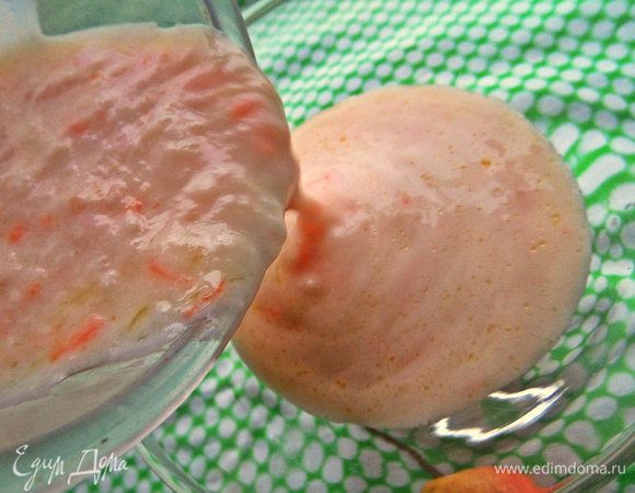 Взбиваем и переливаем в бокал.