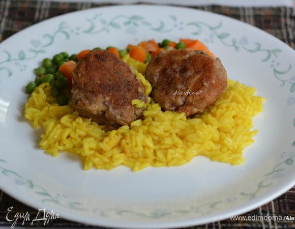 Подаем к столу с готовым гарниром. Приятного аппетита.