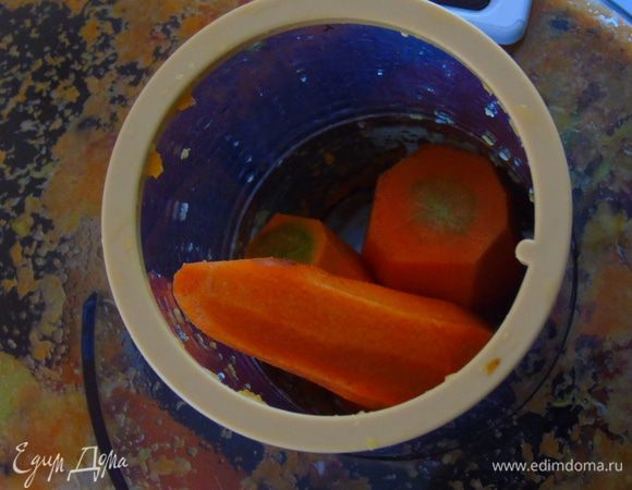 Пропустите через соковыжималку.