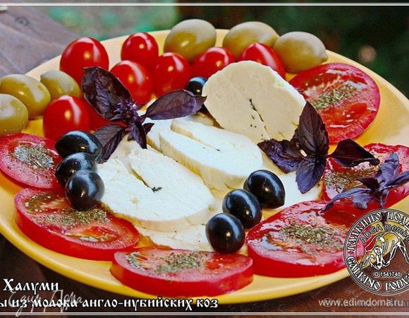 Кто же устоит, глядя на такое? А если добавить немного маслица оливкового, домашнего такого, чтобы холодного отжима, натурального, в общем. А уж помидоры и маслины – оливки …. Это не для натюрморта, это просто ОЧЕНЬ вкусно!

