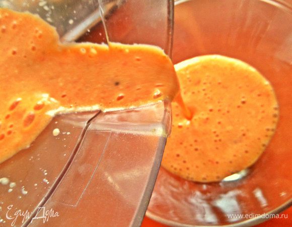 Переливаем в бокал.