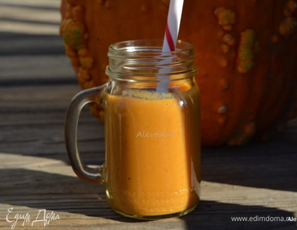 Разлить по емкостям, наслаждаемся сытным вкусным смузи. Старшим и младшим школьникам этот смузи понравится за богатый и бархатный вкус.