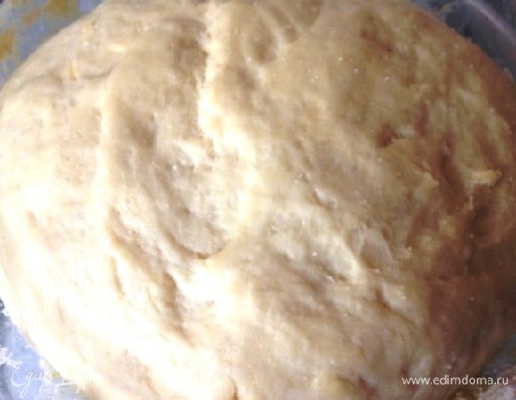 Накрыть и оставить подходить в теплом месте 1,5 часа.
Через 1 час обмять.