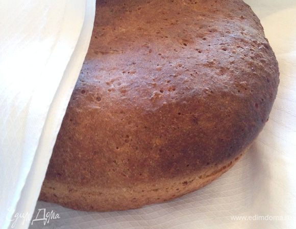 Оборачиваем его в льняное полотенце чтобы остыл.