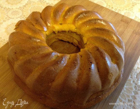 Для глазури растопить 100 гр любого шоколада с молоком, покрыть кекс, я еще присыпала орехами. Приятного чаепития!