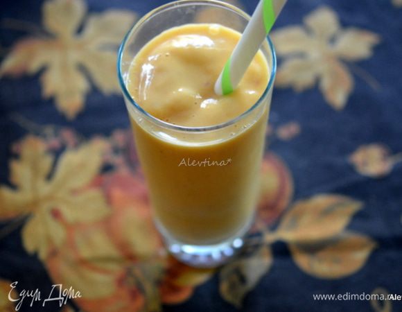 Разлить по высоким стаканам. Приятного аппетита. Витамины и полезные минералы, все что нужно для школьника.