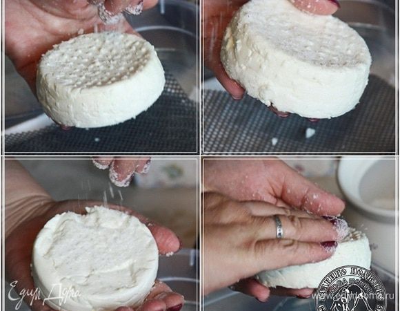 Когда плотность головки достигнет окончательной плотности, заготовки надо присолить. Обычной, безо всяких присадок, солью. Просто присыпать и слегка эту соль втереть в сырную массу. Примерно по чайной ложке на головку.