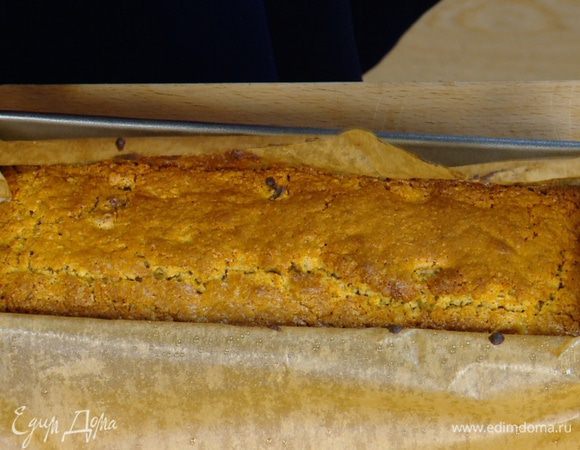 Выпекать хлеб в разогретой духовке 35–40 минут.