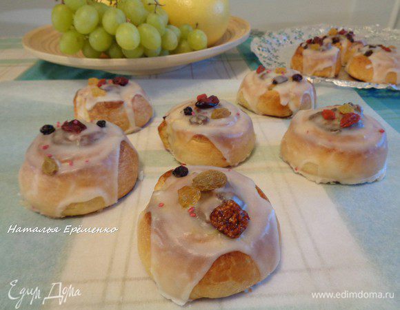 Посмотрите какие они красивые! А аромат... Это КРУЧЕ синабонов, я вам скажу.