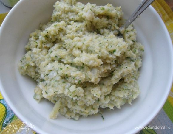 Если будет жидковато,добавьте оливок немного. Должен получится такой густой соус-намазка.