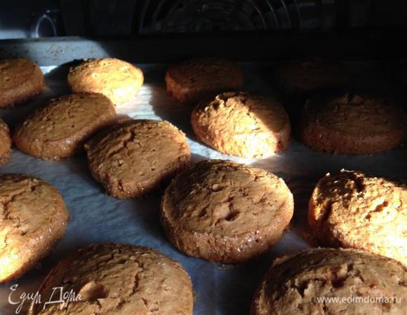 Ставим в разогретую духовку на минут 15-17.