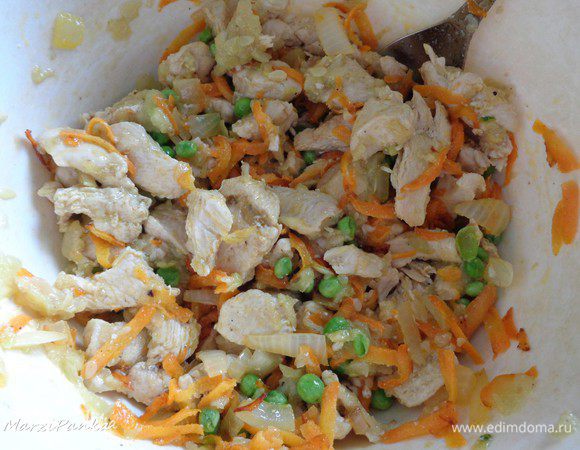 Добавить к куриной начинке.