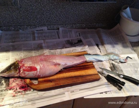 Даже после кратковременной первой заморозки, даже в ледяной глазури или в пищевой пленке, когда рыба полежит, вкус у нее становится совсем не тот.