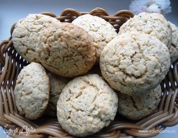 Если вы тоже любитель кукурузной муки, попробуйте вот это печенье от Танюши Снежинки: http://www.edimdoma.ru/retsepty/58426-kukuruznoe-pechenie-s-mindalem-fundukom-i-aromatom-vanili. Я от него в восторге!