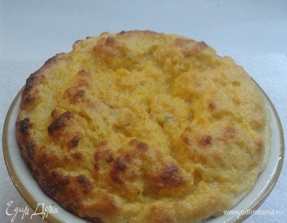 Готовому суфле дать хорошо остыть. Только после этого можно вынимать из формы. На стол суфле можно подать и в формочках, если они уж очень красивые.

Приятного аппетита!