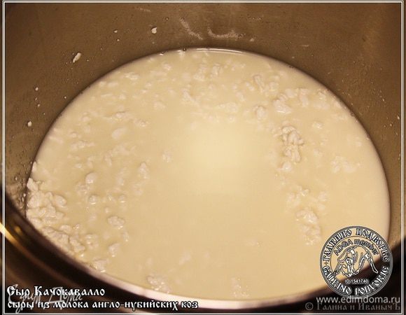 Сыворотки совсем немного оставить надо.