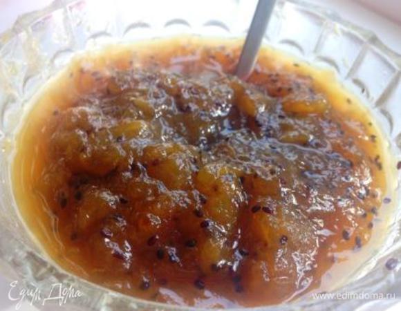 Через 30 минут снова довести до кипения и дать прокипеть на медленном огне 5 минут.
Через 30 минут повторить процедуру еще раз.
Варенье готово.

Если хочется погуще, можно повторить варку еще 1-2 раза.

Приятного аппетита!