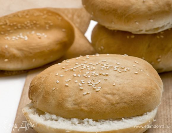 Дать остыть, разрезать пополам. Хранить в бумажных пакетах.