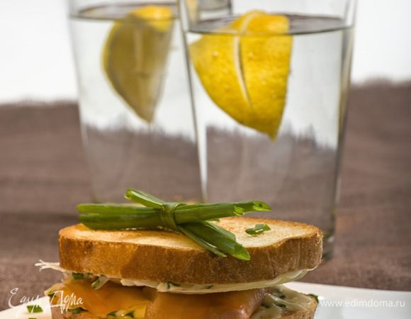 Перед подачей украсить зеленым луком. Приятного аппетита!