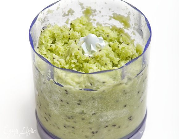 Все взбить до однородной массы.
