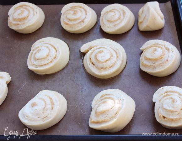 Дать постоять 15 минут булочкам в тепле.