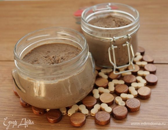 Разложить паштет по баночкам. 