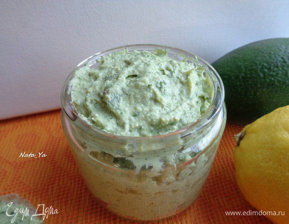 Я пюрировала всю массу погружным блендором. Но можно использовать и фуд-процессор. В идеале охладить в холодильнике перед подачей 1 час. Мы кушали сразу :)