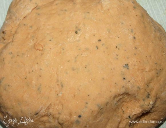 Замешиваем мягкое, не липкое тесто.