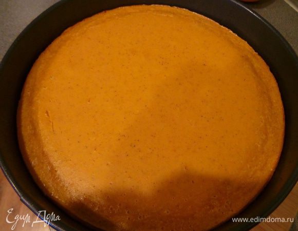 Готовый чизкейк вынимаем из духовки, охлаждаем. 