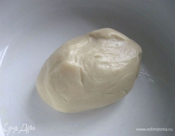 Так она выглядит перед тем, как в нее будет добавлена подкормка. Затем структура ее раз от раза будет меняться.