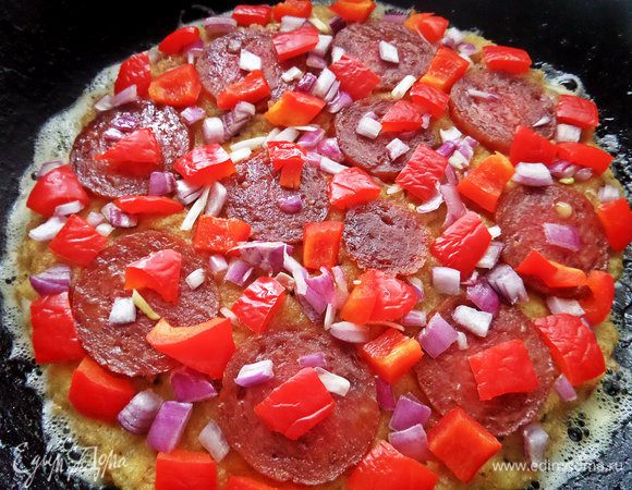 Теперь слой кубиков из перца.