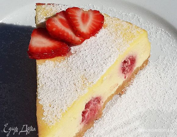  Готовый пирог остудить и только потом доставать из формы и разрезать.