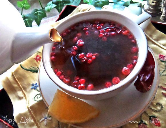 И пьём вкуснейший чай, закусывая ягодами :)