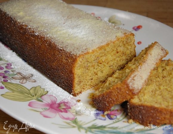 Выпекать пирог в разогретой духовке 30 минут.