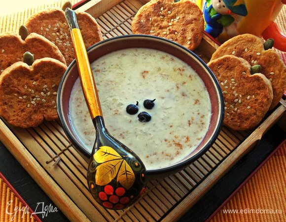 Попробуйте утром необычную кокосовую кашку от Мэри, мне понравилась: http://www.edimdoma.ru/retsepty/77210-ovsyano-kokosovaya-kasha-dieticheskaya