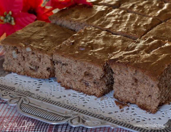 Выпекать при 160°С около 50 минут. Готовность проверить деревянной палочкой.