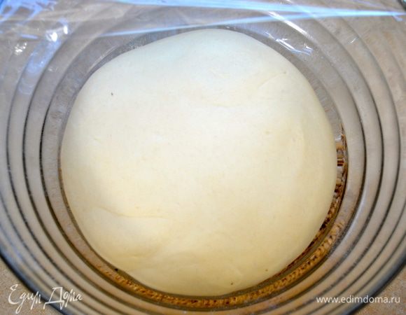 Через час тесто увеличилось в размере вдвое...